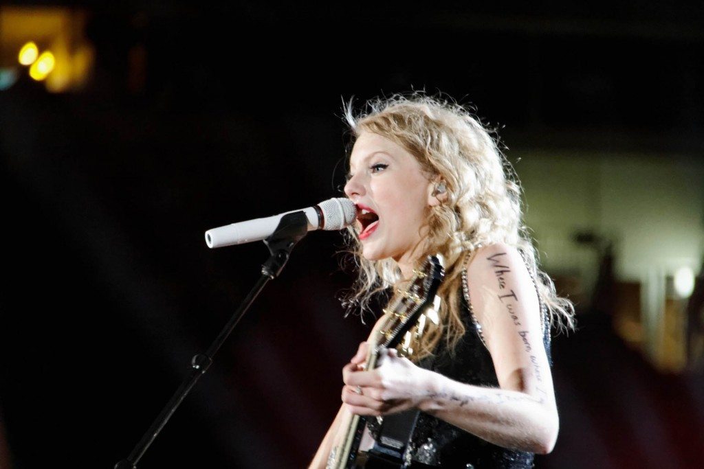 5 Things All Writers Can Learn From Taylor Swift